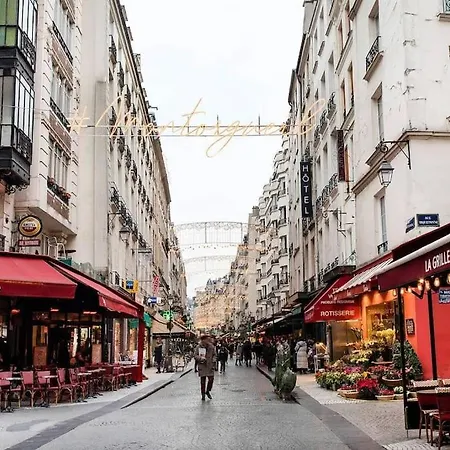 Superbe Avec Balcon Au Coeur De Montorgueil Paris