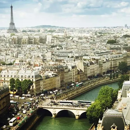 Apartment Superbe Avec Balcon Au Coeur De Montorgueil