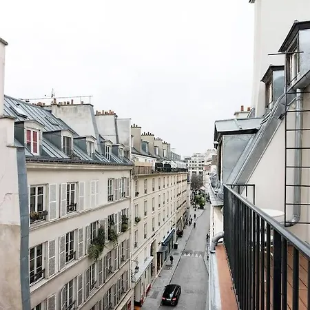 Superbe Avec Balcon Au Coeur De Montorgueil Paris