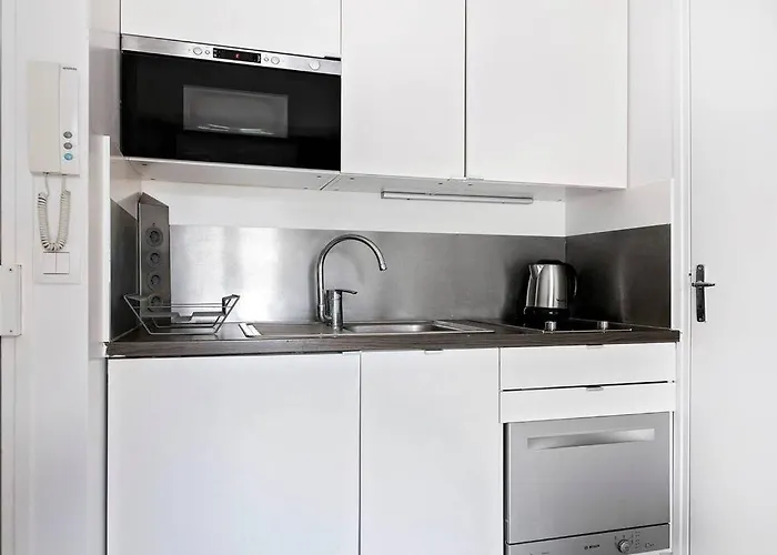 Appartement Superbe Avec Balcon Au Coeur De Montorgueil