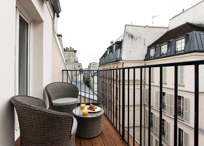 Superbe Avec Balcon Au Coeur De Montorgueil