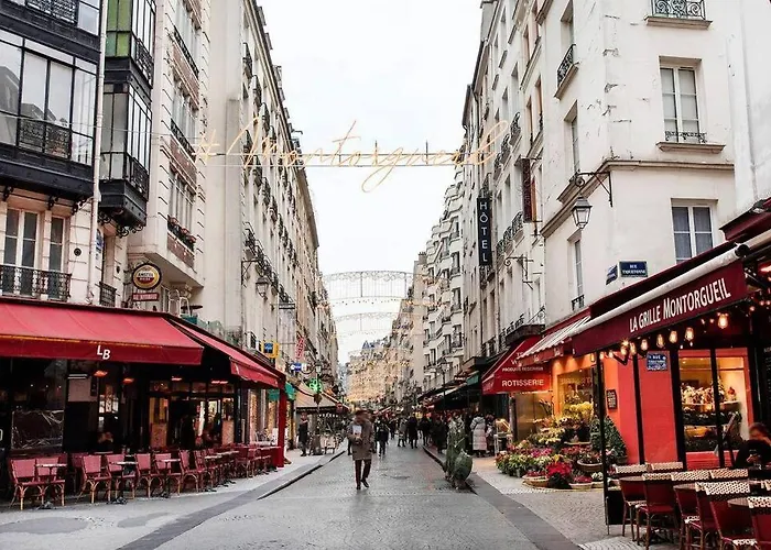 Superbe Avec Balcon Au Coeur De Montorgueil *