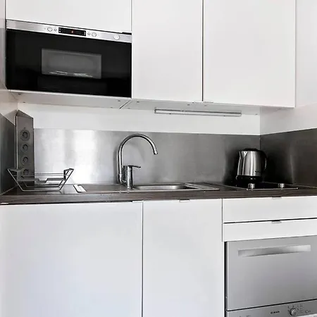 Apartman Superbe Avec Balcon Au Coeur De Montorgueil