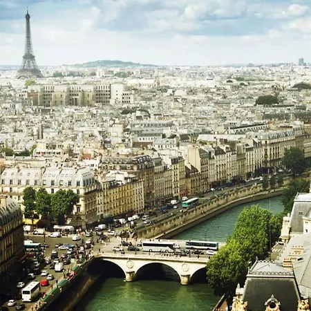 Superbe Avec Balcon Au Coeur De Montorgueil Apartman